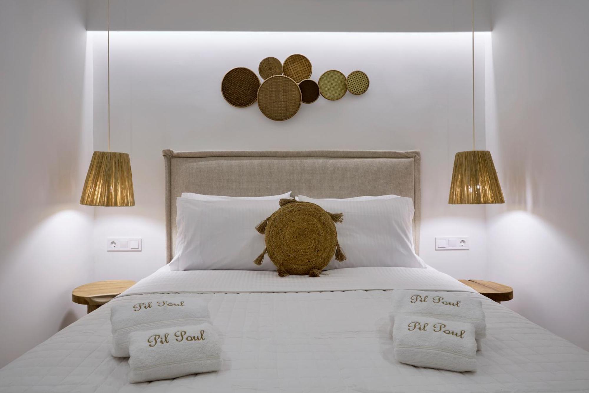 Double Room,1575872513:JPEG